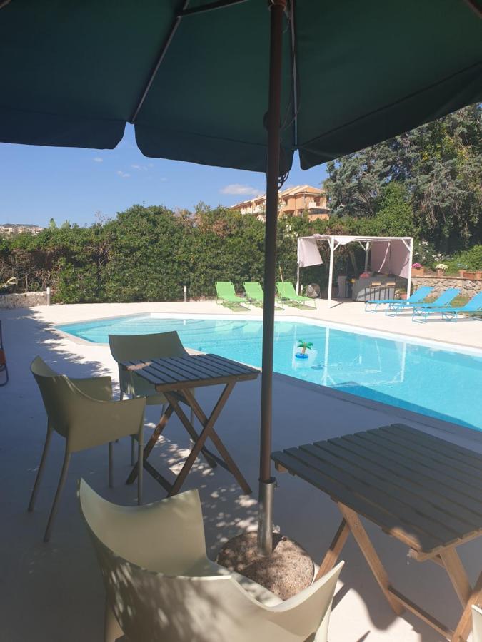 Villa Flore - Penthouse - Apartment In Villa Casteldaccia Buitenkant foto