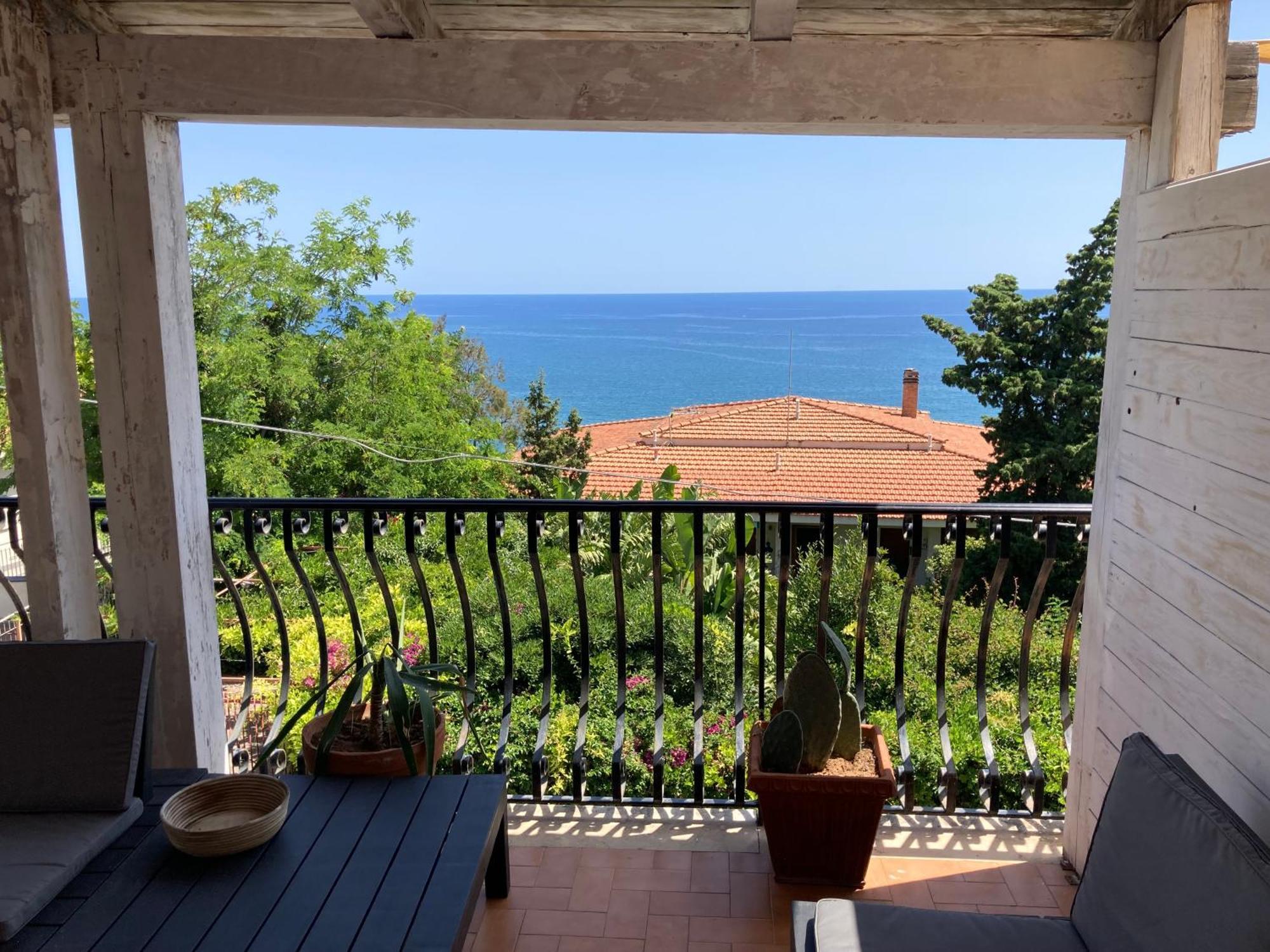 Villa Flore - Penthouse - Apartment In Villa Casteldaccia Buitenkant foto